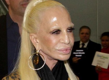 Donatella Versace lett A VILÁG legszebb időskorú nője!