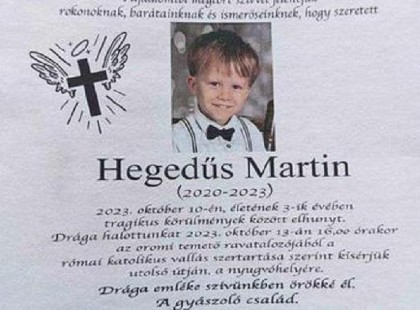 Utolsó útjára kísérték a 3 éves Martint...hófehér apró koporsóban helyezték végső nyugalomra