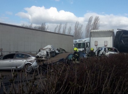 1 PERCE ÉRKEZETT:Hatalmas baleset ! Közel 7 km-es a torlódás, forgalmat megállították, sávzárás.A helyszínelés jelenleg is tart, a torlódás közel 7 kilométeres.