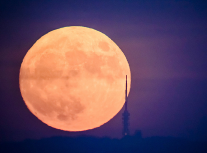 OKTÓBER 28 TeliHold? Az év legnagyobb TeliHoldja már itt is van. – ilyen pozitív változásokat hoz az életedbe – Kosok, Bikák, Ikrek,Rák ,oroszlán,szűz ,Mérleg – skorpió-nyilas -bak-vízöntő-halak figyelem!