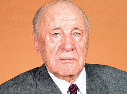 Ő miért nem volt milliárdos egy élet munkája alatt?Volt munka, lakás, ingyen szakmunkás képzés és egyetem! Mikor meghalt...