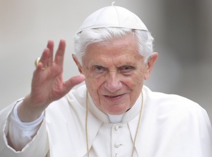 Meghalt ma reggel a Pápa! Ebbe halt bele !Kiderült a szörnyű igazság!