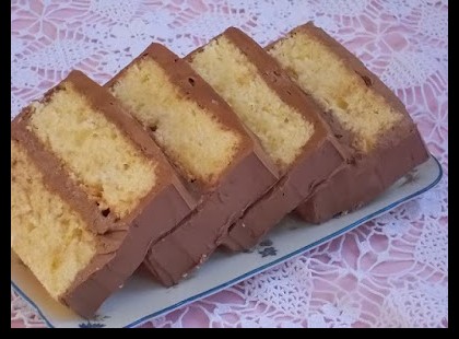 Csokoládékrémmel töltött piskótaszelet, Drága nagyikám mindig így készítette!