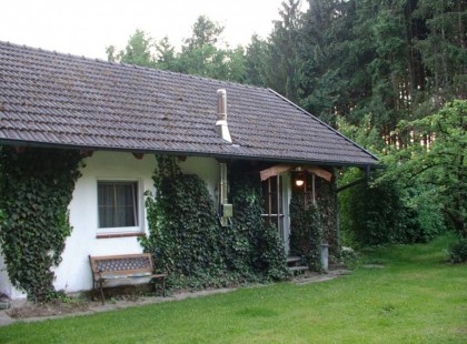 Családi házak 200 ezer forintért!71családi házat kínálnak eladásra fillérekért, tényleg ELKÉPESZTŐEN OLCSÓN 2023.december.04 -től HÉTFŐTŐL ! A legolcsóbb ház udvarra 140 ezer forint!!! Itt az országos lista árakkal :