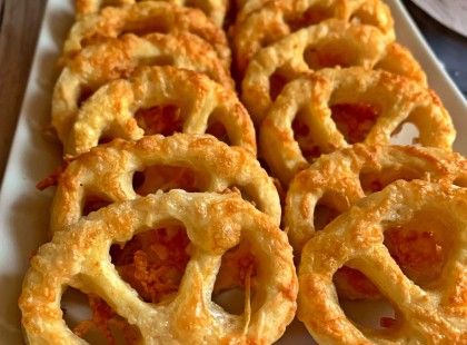 Isteni finom, könnyű sajtos perecet sütöttem – A fiúk egy pillanat alatt eltüntették