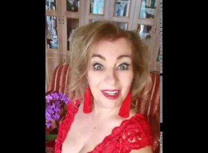 Olyan jó nő a 64 éves Kiszel Tünde, hogy simán kenterbe veri a mai 40-50 éves elhanyagolt nőket