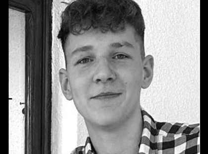 Fülhallgatóval a fülében aludt az épület beomlásakor a Tamási Áron Gimnázium elhunyt diákja!