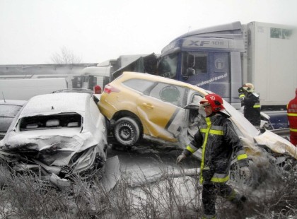 1PERCE ÉRKEZETT: Hatalmas baleset ! Rohantak a mentők: Közel 5 km-es a torlódás, SÁVZÁRÁS! A helyszínelés jelenleg is tart, a torlódás közel 5kilométeres!
