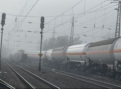 FRISS! Kisiklott egy vonat Nagymarosnál, részletek