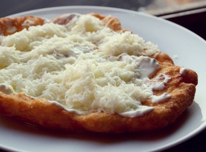 Íme a tökéletes lángos titka, amit a háziasszonyok 90 %-a nem ismer. Ez a legjobb recept: