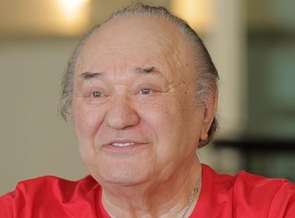 Könnyek közt vallotta be ,hogy 3 unokája, és a saját lánya sem kíváncsi Korda Györgyre...kiderült, hogy mi történt