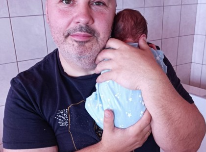 Sírva közölte Dombi a hírt.. a koraszülött babájáról van szó.. EZT ne..