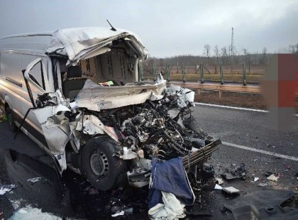 VIDEÓ: Újabb baleset az M1-esen: Egy terepjáró az álló sorba rohant Az MKIF Zrt. által közzétett videó komoly tanulságokkal szolgál: