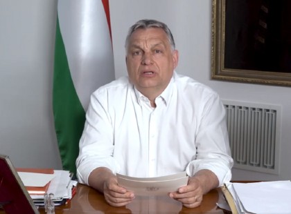 Itt a feketeleves ! Ennyi liszt, cukor és wc papír jár minden magyarnak havonta .Kormány megszabta a magyaroknak járó fejadagot!Így lesz ha tetszik ,ha nem!!