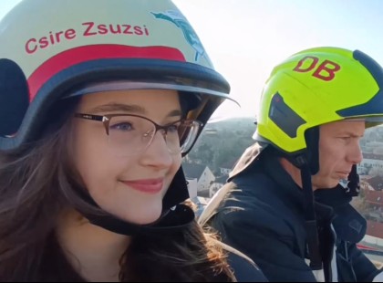 Debreceni hős : A Huszonegy Éves Debreceni Lány, aki már két szívműtéten esett át és Most Tűzoltóként Segít - Kérem Önöket tekintsék meg milyen kitartó és szerezzenek Neki örömöt néhány elismerő szóval!