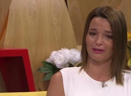 Ekkora a baj..?! Berki Mazsinak a hó elején már el kellett menni dolgozni..! A döbbenet kiült mindenki arcára mikor kiderült, hogy milyen munkára kényszerült: