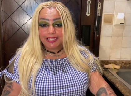 A nyílt utcán támadták meg Magyarország egyik legszebb nőjét Varga Irén művésznőt, alig tudott elmenekülni. Figyeljék ki volt a támadó! - Részletek: