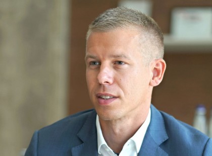 MAGYAR PÉTER ÉS AKIK MÖGÖTTE ÁLLHATNAK