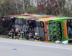 HÚSVÉTI HORRORBALESET !Felborult egy busz - 5 ember meghalt
