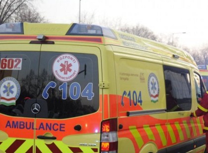 Borzalmas Tragédia Bökönyben: egy hónapos kisfia mellett esett össze, majd meghalt a fiatal kismama.