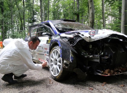 Gyászol Vác: a rallybalesetben elhunyt 12 éves kislány sikeres sportoló volt, Mia édesanyja a baleset helyszínén hunyt el.