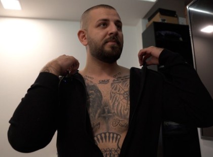 Lebukott !Fehérneműs szőkeséggel egy ágyban videózták le G.w.M-met, Kulcsár Edina nem hagyta szó nélkül