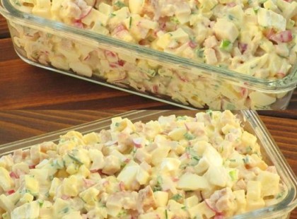 A LEGFINOMABB saláta, amit ismerek, nagyon finom tojássaláta a nagymamámtól