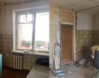 A válás után a férfinak nem maradt pénze, ezért vett egy régi lakást. A felismerhetetlenségig rekonstruálta