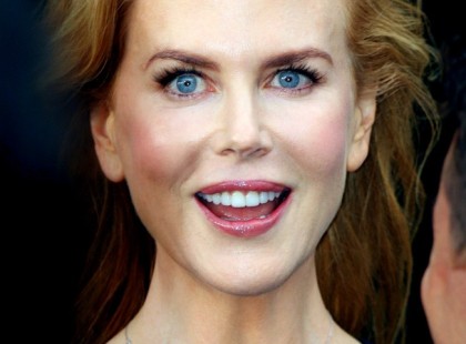 56 évesen, úgy néz ki mint egy 80 éves - Nicol Kidman ősz haját megmutatva kiakadtak a rajongók.