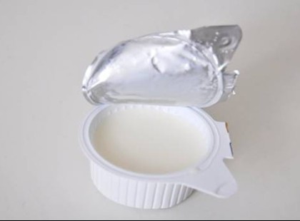 Kiderült az igazság a kávétejszínről, amiről mélyen hallgattak a gyártók!