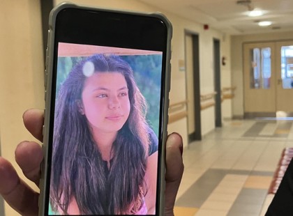 Letartóztatták azt a 12 éves kislányt, aki megkéselte az osztálytársát.. B.