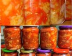 Nyomjon már legyen kedves egy lájkot aki gyerek korától fogyasztja a lecsót és még kutya baja nem volt tőle!Figyeld mit írnak róla.