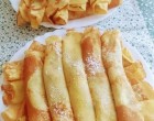 Egyszer próbáld ki! Annyira finom és puha ez a palacsinta, mintha piskóta lenne, rég így sütjük 
Hozzávalók
Kb 60dkg liszt,
3tojás,
jó csipet só,
kevés cukor,
kocka élesztő fele.
---a teljes recept a hozzászólásoknál---