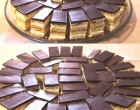 Mézes krémest  ahogy a dédi készíti -  Húsvétra tedd el a receptet! Nagyon egyszerű, nem macerás! Annyira finom, hogy máskor is így csinálom! 
Recept a hozzászólásoknál >>>