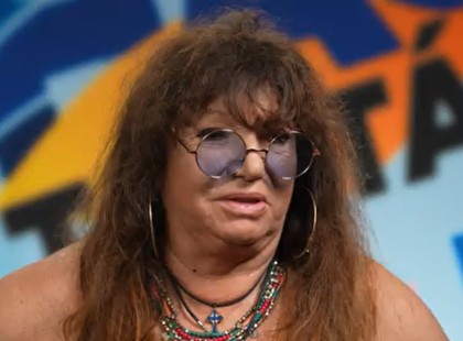 Szegény Zalatnay Sarolta panaszkodik, mert csak havi 60 ezer forintból kell megélnie.. pár éve ezután kapott 10 milliót Káslertől, újra bejöhet?