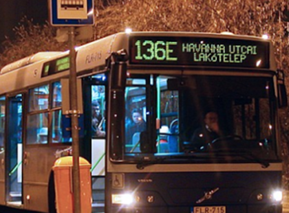 Tegnap este a 136e busszal mentem haza, amikor olyan dolog történt velem, amire még ma sem találok szavakat.... tudd, hogy nagyon hálás vagyok neked azért, amit értem tettél!