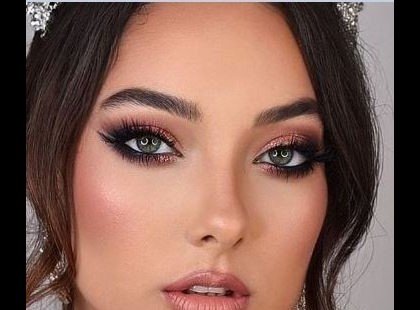 Őrület, milyen ruhát vett fel Kiszel Tünde lánya, Donatella: Disney-hercegnőként tündökölt!