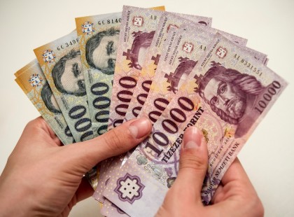 Országos támogatás - 560 Ezer forint jár sok családnak, egyedülállóknak, nyugdíjasoknak is! Kormányablakban igényelhető!