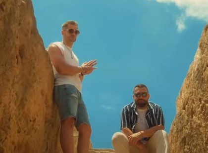 Atyaúristen !Veréb Tamás és DR BRS feldolgozta Delhusa Gjon legnagyobb slágerét! Szerinted milyen lett?