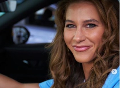 Mikes Anna elbüszkélkedett vadiúj, álomszép autójával! Fotókon, micsoda lélegzetelállító járgánya van!