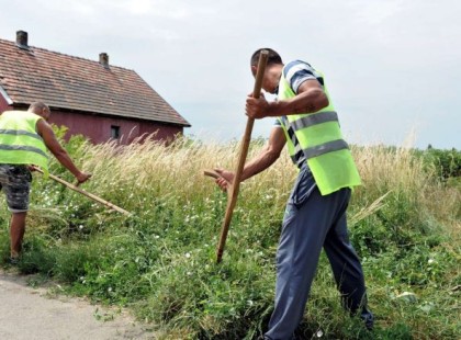 30 éves vagyok, dolgozom, albérletben élek, és 1 hónapja éhezek, mert nem maradt pénzem kajára. Hogyan spórolhatnék?
