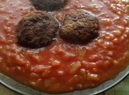 Család kedvence.Paradicsomos káposzta recept, mi csak fasírttal szeretjük