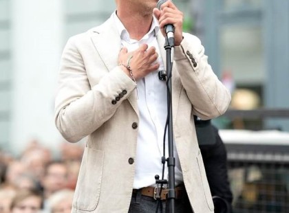 Bocsánatot kért Magyar Péter az éjszaka történtek miatt