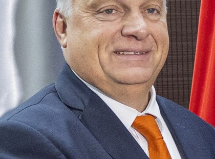 Nem akárkik kerültek be a méregdrágán megvett repülőtér igazgatóságába.