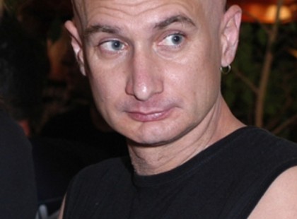 Nyomj egy lájkot ha még emlékszel rá! Már 12 éve nincs köztünk! Így néz ki ma Cipő sírja!