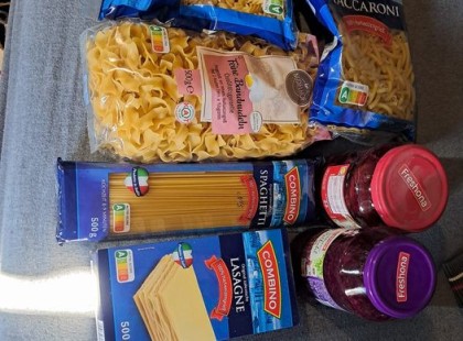 Ez a kis Csomag,Németországban 4,95 €. 1910 Forint.Ez még semmi-mutatom a többit!?