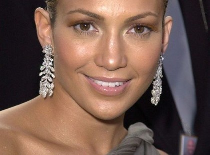 A 54 éves Lopez úgy döntött, hogy teljesen megfeledkezik a koráról, és fehérneműs fotókat mutatott be. Úgy tűnik, hogy Lopez hibátlan szépségéről szóló vélemény igaznak bizonyult ? ❤ 