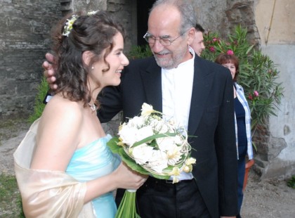 Apám tegnap lett volna 77. Minden halál más. Az övé száraz volt és csendes. Ülök mellette a teraszon...