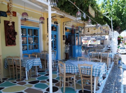 Görögországban leültünk egy étterembe ebédelni, de olyat tettek velem, amit még soha sehol!!Ezt üzenném a pincérnek!