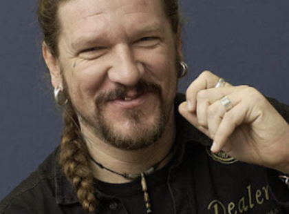 Ganxsta Zolee MEGMUTATTA ritkán látott anyukáját!Édesanyja ma lett 96 éves. ? A Jóisten éltesse még sokáig!